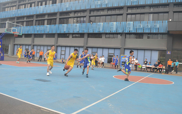 �h(hu��n)�y��